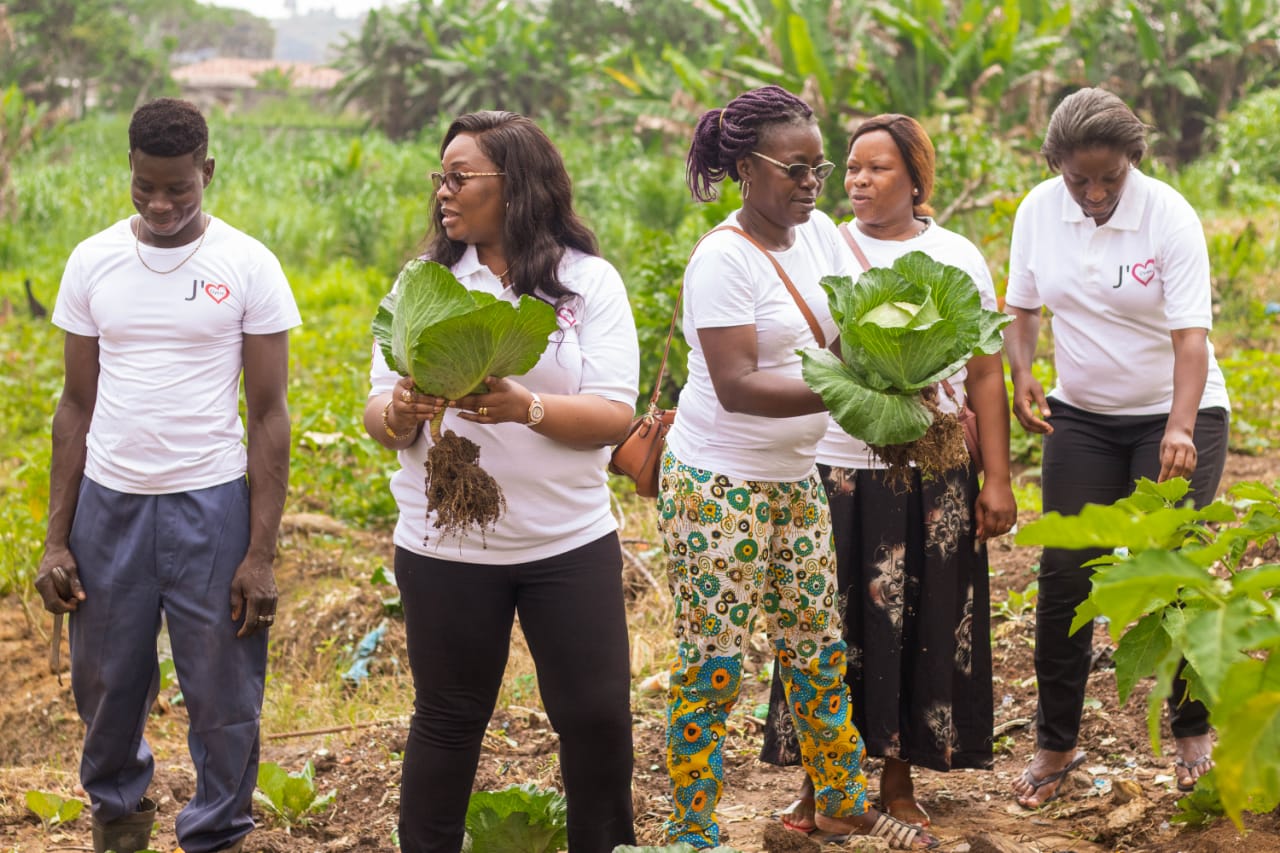 « J’aime Oyem » : Les femmes au cœur de la solidarité et du développement à Oyem « J’aime Oyem » : Les femmes au cœur de la solidarité et du développement à Oyem