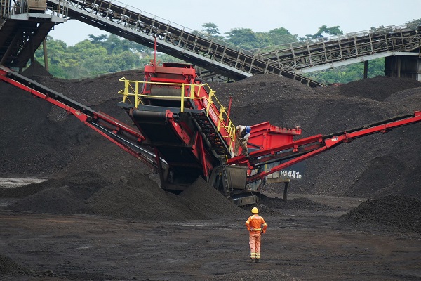 𝐈𝐧𝐭𝐞𝐫𝐝𝐢𝐜𝐭𝐢𝐨𝐧 𝐝&rsquo;𝐞𝐱𝐩𝐨𝐫𝐭𝐞𝐫 𝐥𝐞 𝐦𝐚𝐧𝐠𝐚𝐧𝐞̀𝐬𝐞 𝐛𝐫𝐮𝐭 : 𝐮𝐧𝐞 𝐝𝐞́𝐜𝐢𝐬𝐢𝐨𝐧 𝐡𝐢𝐬𝐭𝐨𝐫𝐢𝐪𝐮𝐞 𝐩𝐨𝐮𝐫 𝐥’𝐚𝐯𝐞𝐧𝐢𝐫 𝐢𝐧𝐝𝐮𝐬𝐭𝐫𝐢𝐞𝐥 𝐝𝐮 𝐆𝐚𝐛𝐨𝐧 !