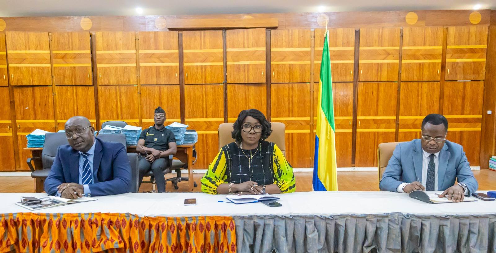 Fonction publique : vers un dialogue social permanent et structuré