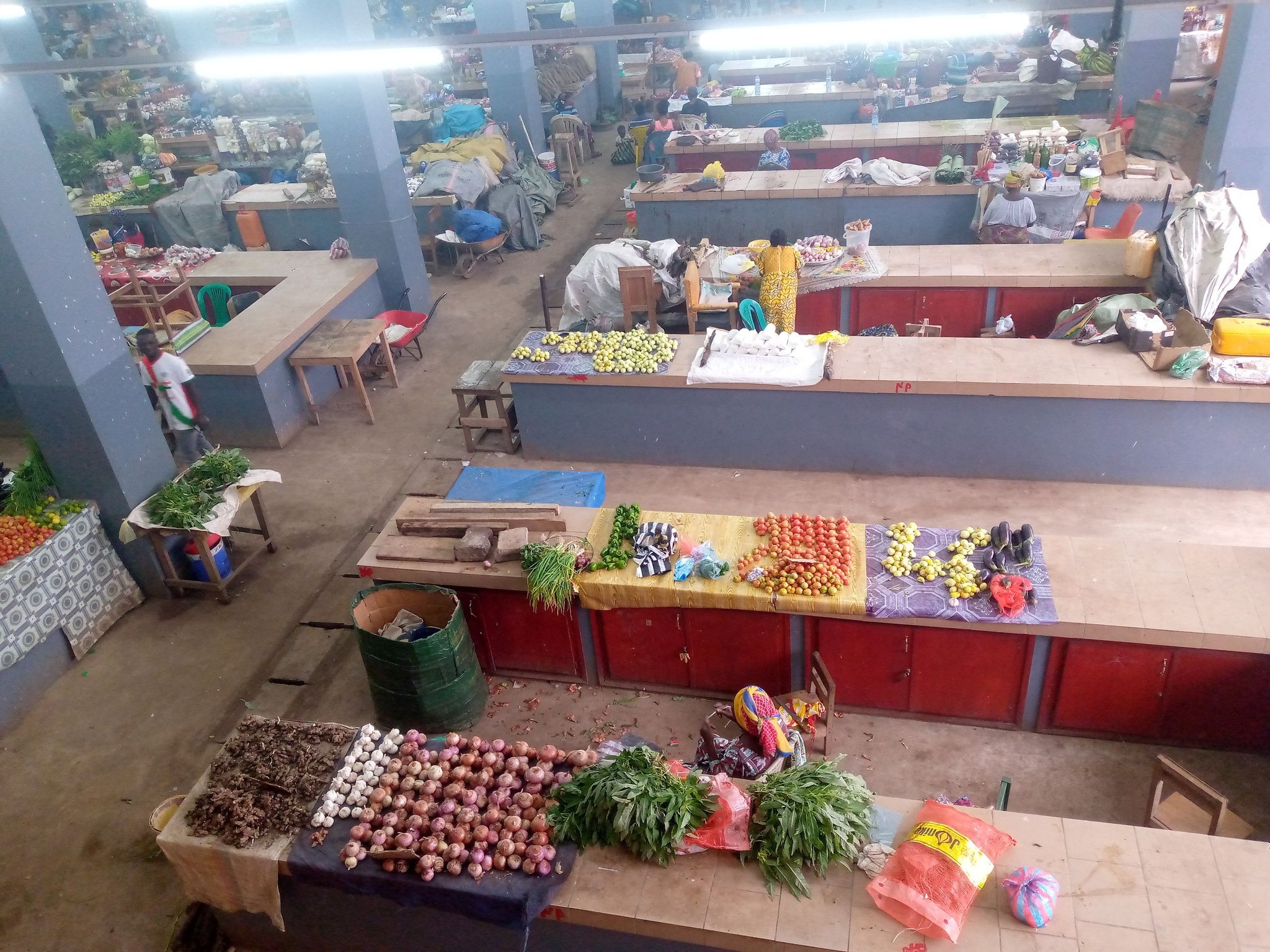 Franceville : 12 mois de prison ferme pour un agent municipal pris en flagrant délit de vol de sardines fumées