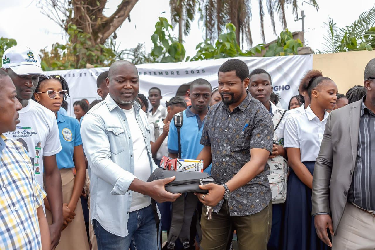 Remise de kits scolaires : un geste concret pour le bassin pédagogique de Franceville