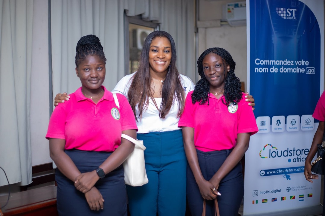 Encourager les jeunes filles à embrasser les carrières scientifiques et technologiques Par Laïka Mba