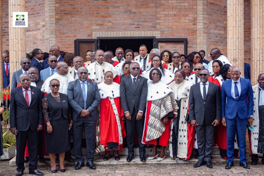 François Ndong Obiang réaffirme le soutien du Gouvernement au corps judiciaire lors de l’installation de nouveaux magistrats et greffiers