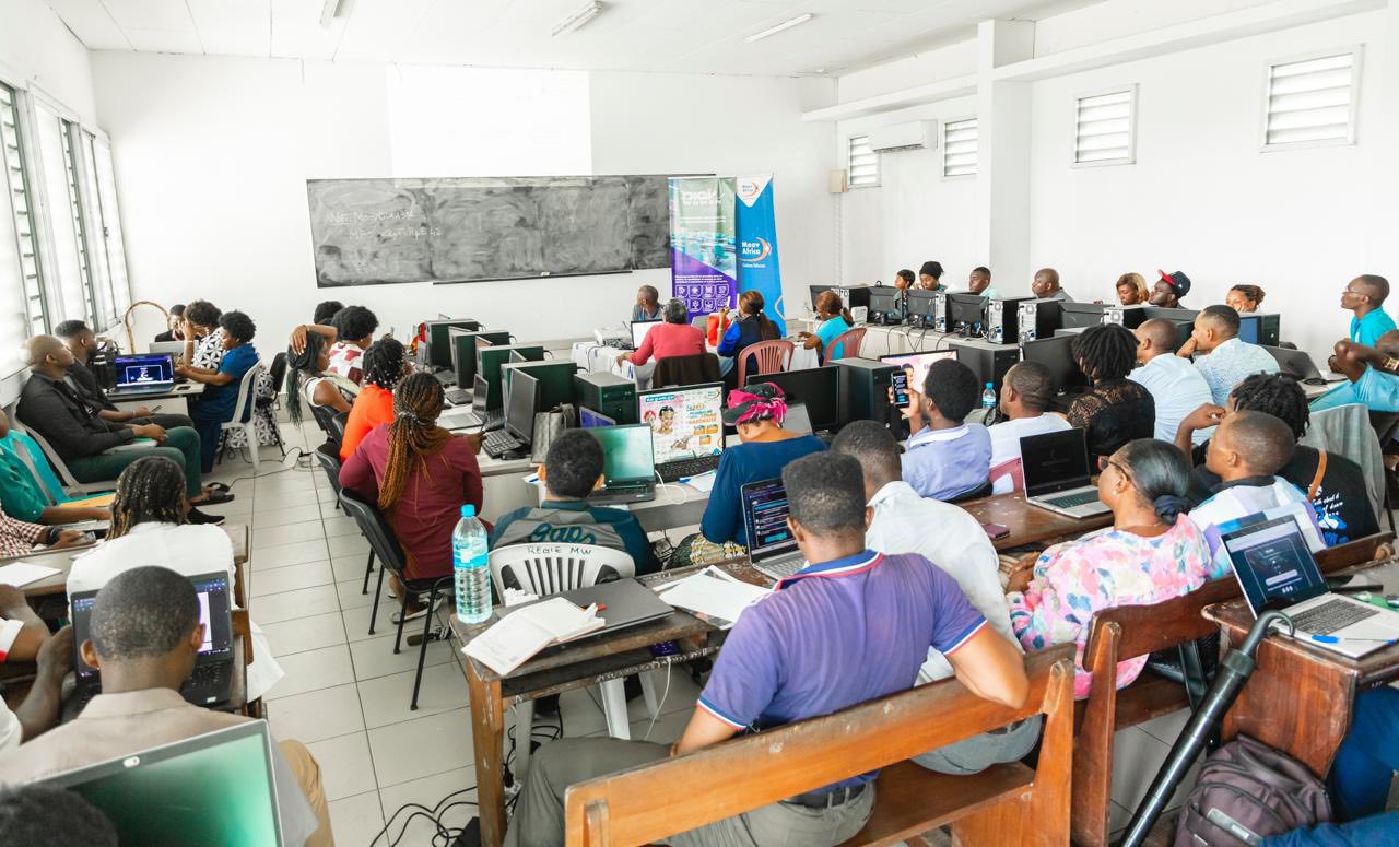 GT LAB Libreville : la jeunesse gabonaise se forme aux métiers du futur GT LAB Libreville : la jeunesse gabonaise se forme aux métiers du futur