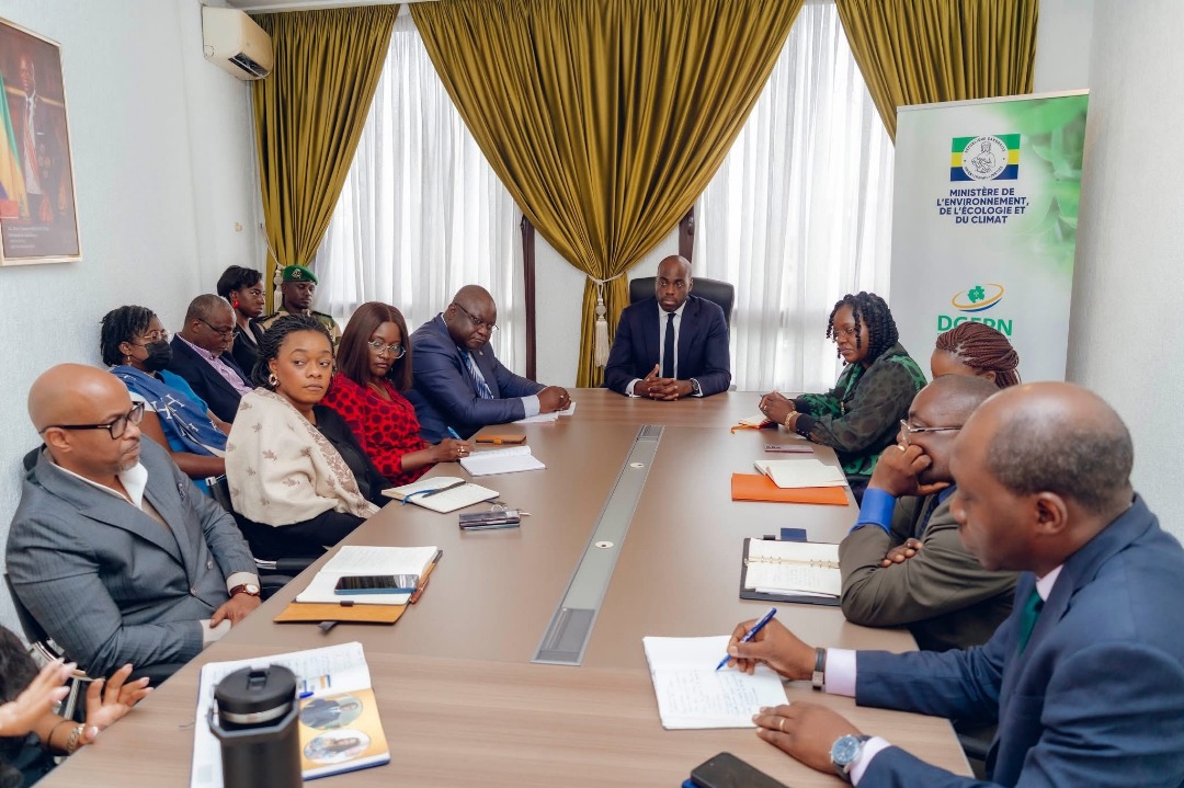 Gouvernance environnementale : Mark Alexandre Doumba renforce la coordination stratégique du ministère