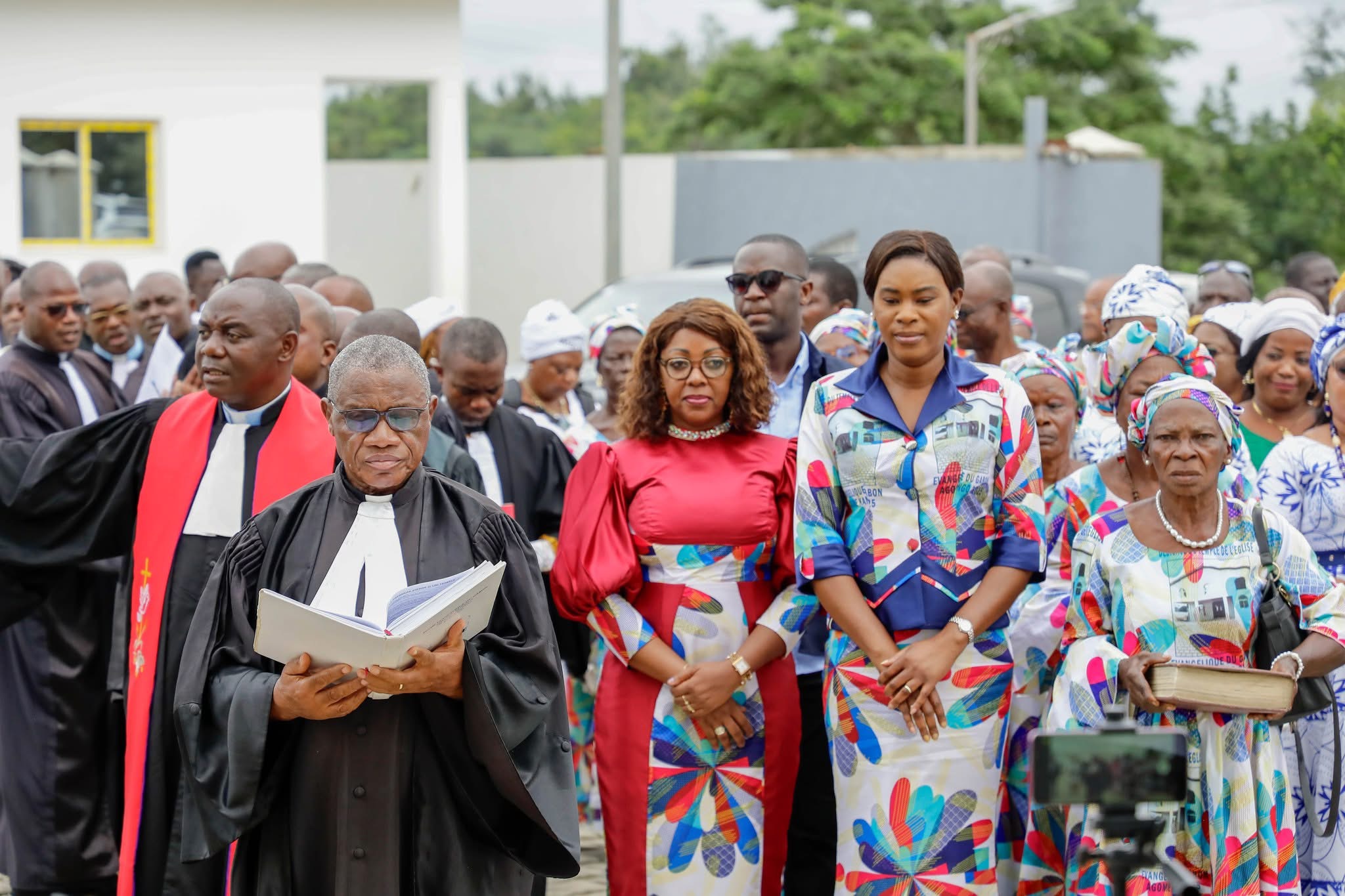 ANGOM : UN MOMENT DE FOI, DE GRATITUDE ET D’ESPÉRANCE ANGOM : UN MOMENT DE FOI, DE GRATITUDE ET D’ESPÉRANCE