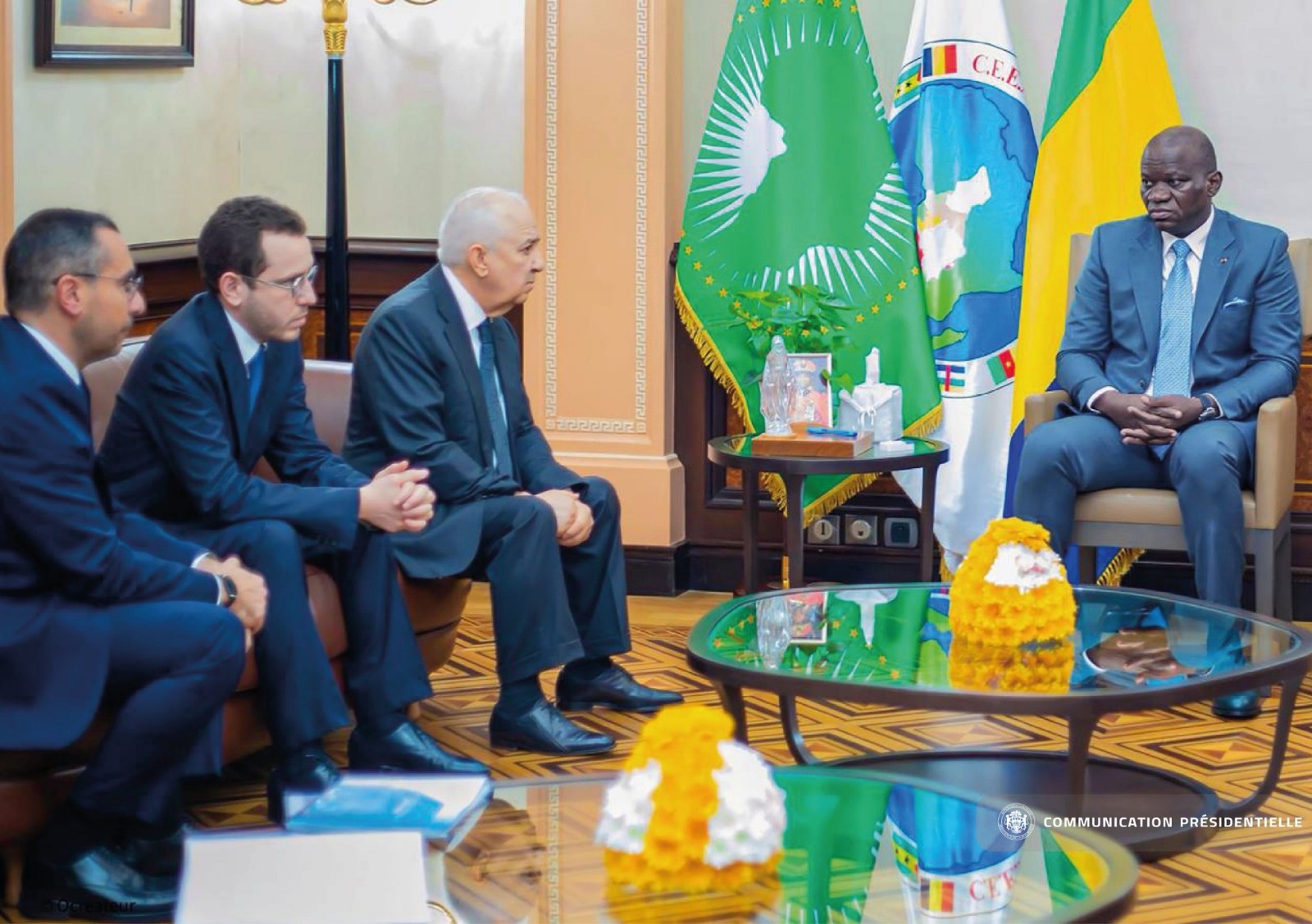 Gabon : Brice Clotaire Oligui Nguema réaffirme la stratégie de partenariats économiques équilibrés avec CIMAF et HUNAN XINZHONAO INVESTMENT