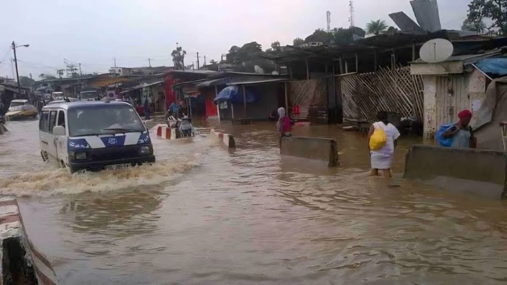 Inondations à Libreville : l’État renforce la riposte et annonce un numéro vert pour les sinistrés