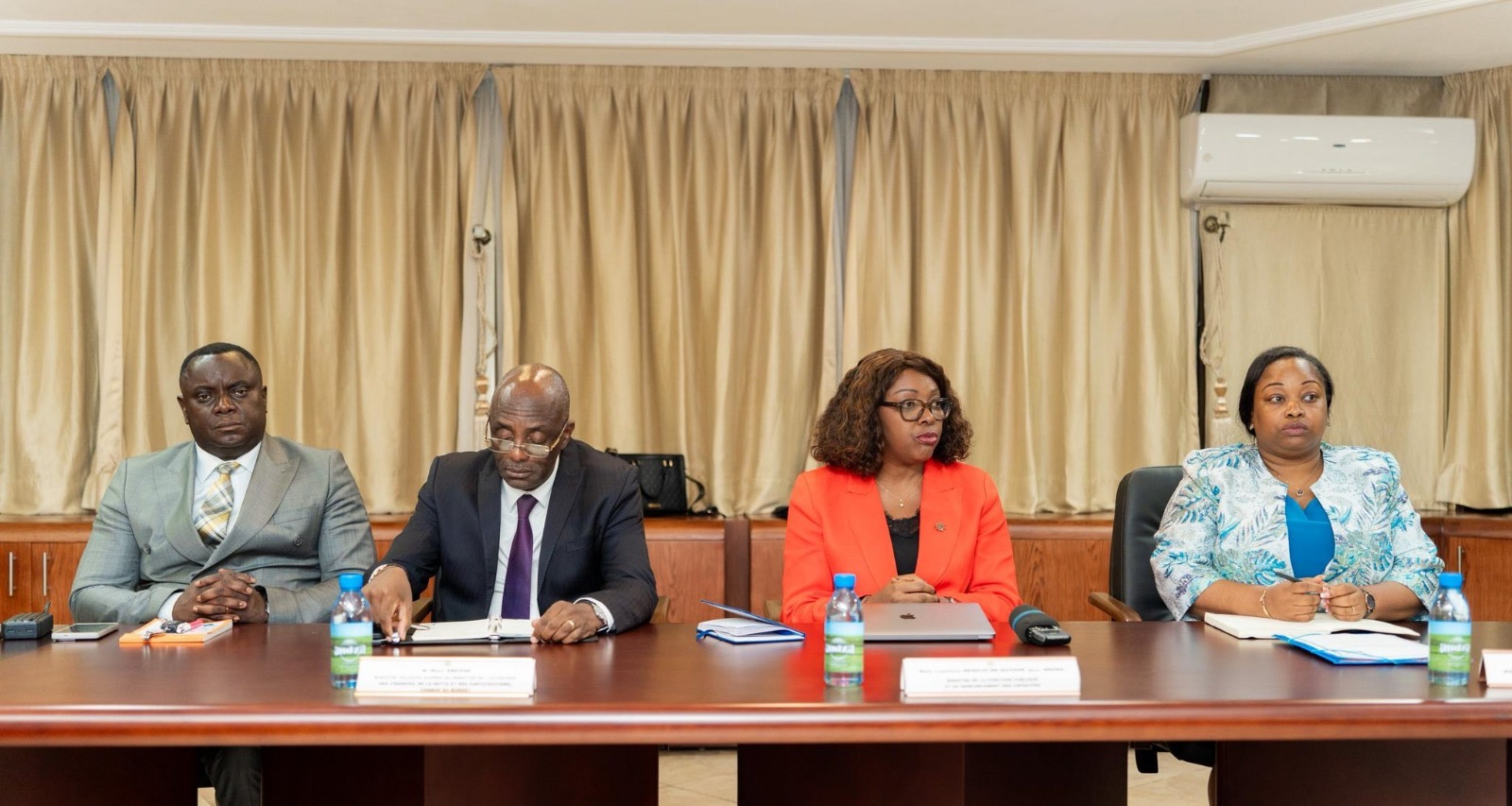 Éducation nationale : l’Exécutif sonne l’alerte pour sortir de la crise