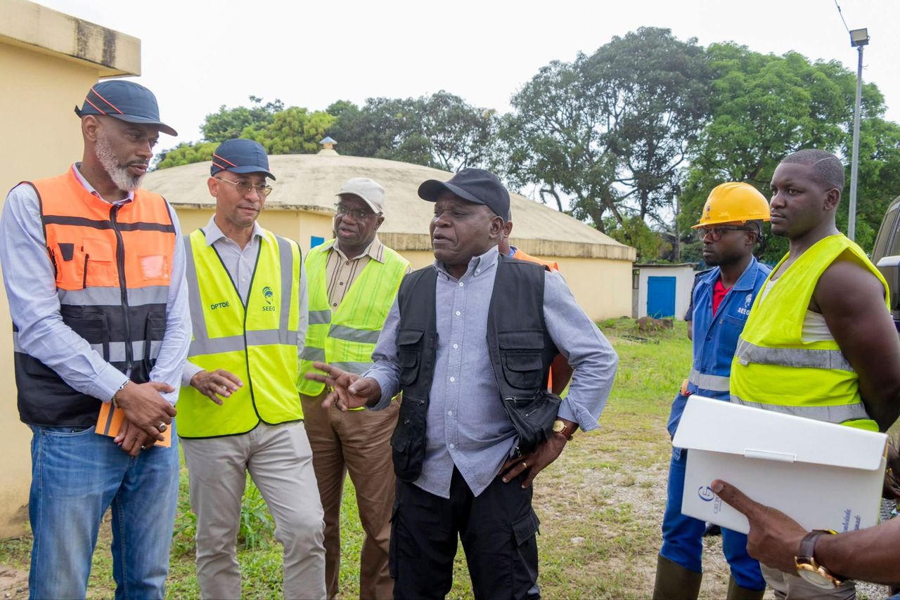 ACCÈS UNIVERSEL À L’EAU : des décisions fermes pour le Grand Libreville ACCÈS UNIVERSEL À L’EAU : des décisions fermes pour le Grand Libreville