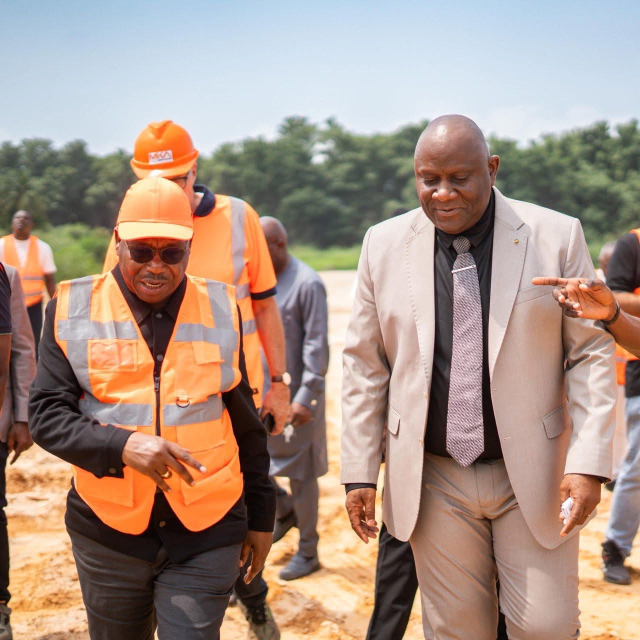 Marché municipal d’Owendo : Edgard Moukoumbi sur le terrain pour accélérer la modernisation du commerce local Marché municipal d’Owendo : Edgard Moukoumbi sur le terrain pour accélérer la modernisation du commerce local