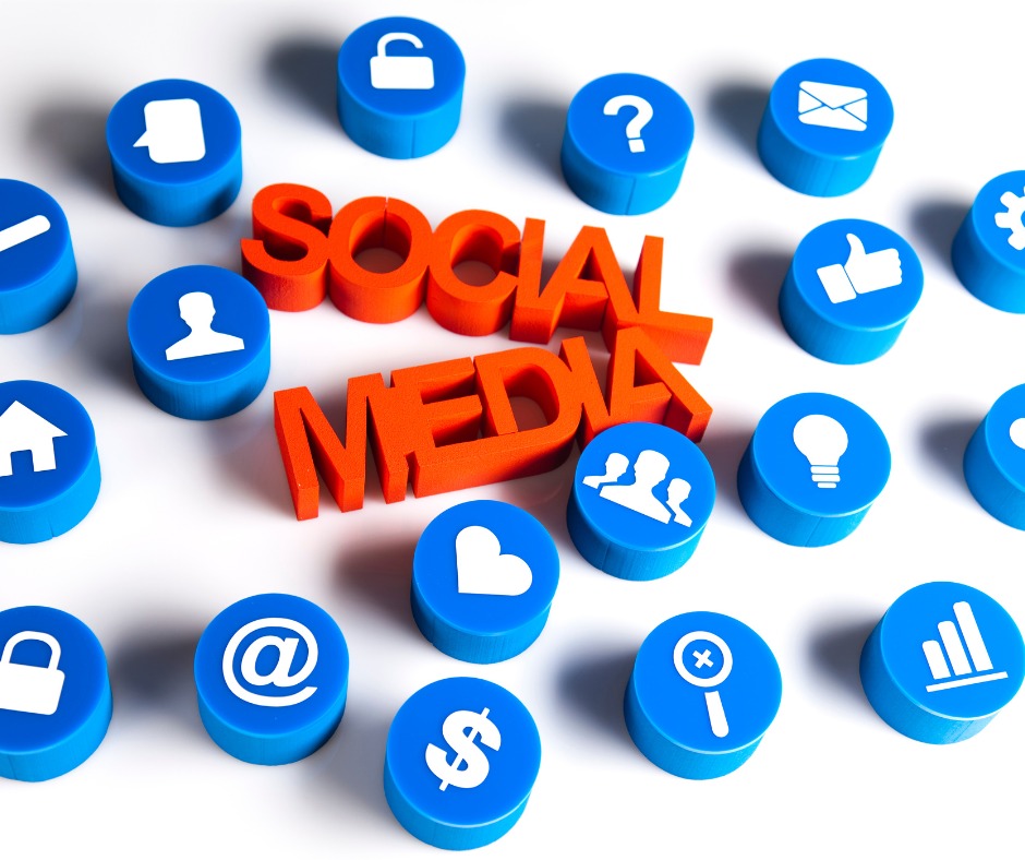 Coup de tonnerre numérique : la HAC suspend les réseaux sociaux sur toute l’étendue du territoire