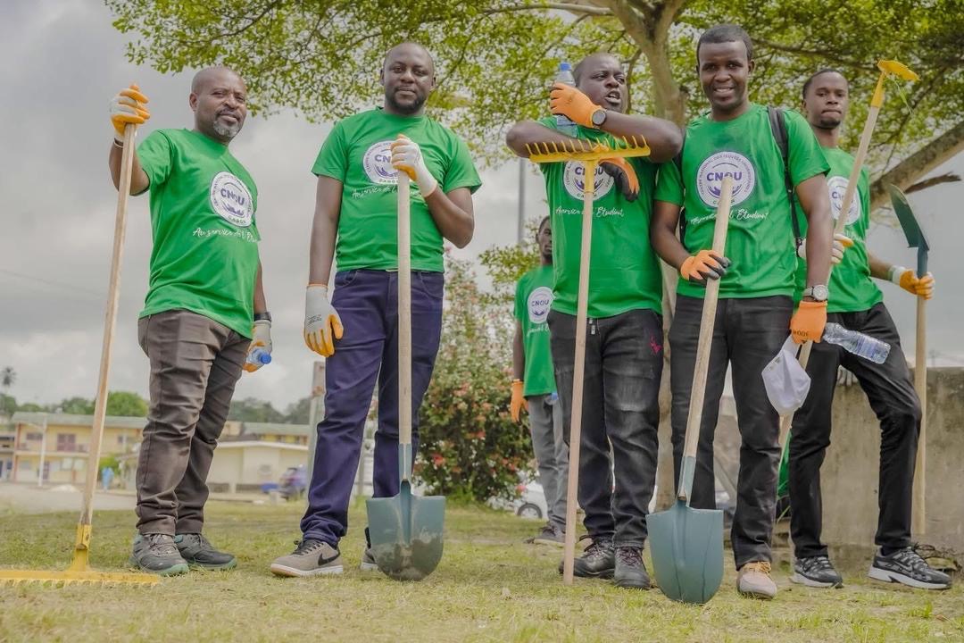 Journée citoyenne à l’Université Omar Bongo : le CNOU mobilisé pour un cadre universitaire sain et solidaire