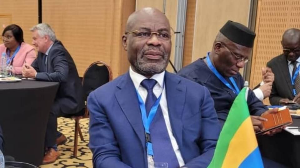 Réseaux sociaux suspendus : la HAC assume et invoque la légalité