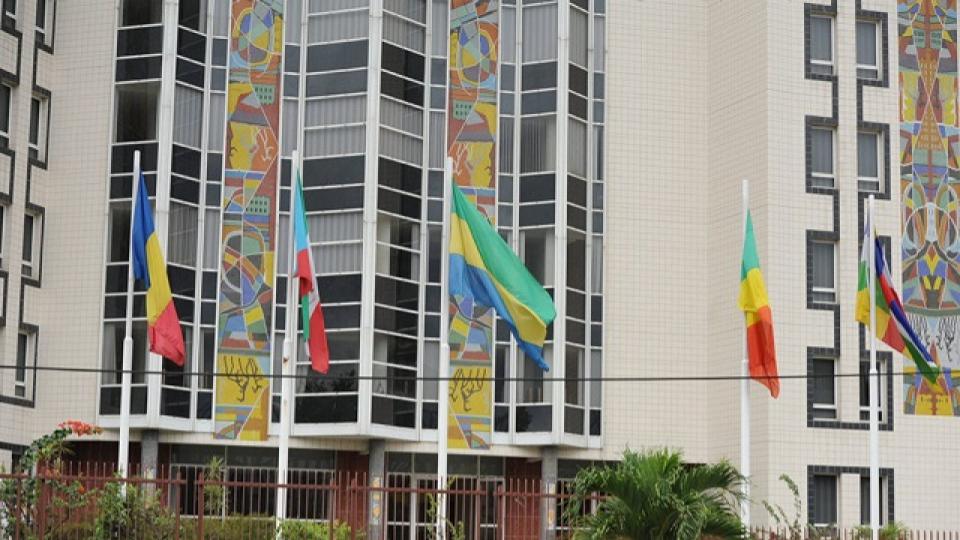 Finance en Afrique centrale : une alliance inédite pour traquer les flux illicites Finance en Afrique centrale : une alliance inédite pour traquer les flux illicites