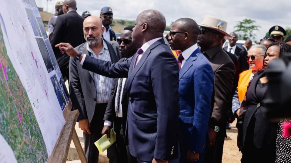 Foncier : 2 500 parcelles mises sur le marché, le gouvernement accélère l’accès à la propriété Foncier : 2 500 parcelles mises sur le marché, le gouvernement accélère l’accès à la propriété