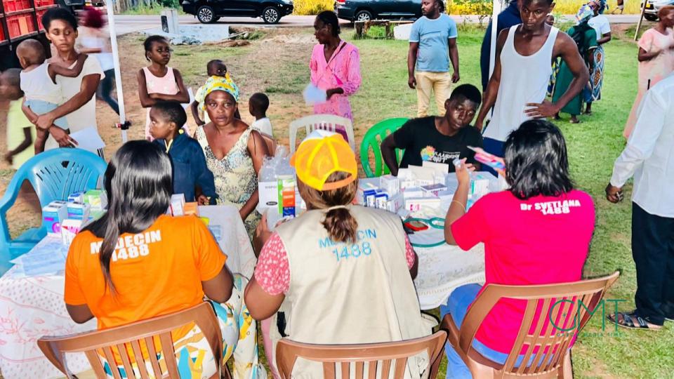 Samu social gabonais : alerte sur les abus, les médicaments réservés aux plus démunis