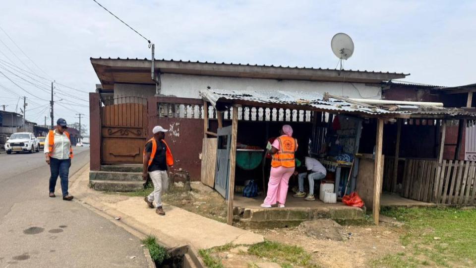 Libreville face au commerce anarchique : la mairie durcit le ton pour reprendre le contrôle de l’espace urbain