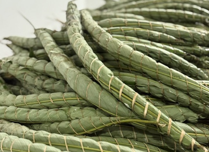 Lébamba : une vendeuse écrouée après une découverte choquante dans des bâtons de manioc