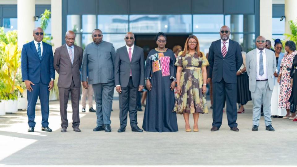 RÉGULARISATION DES AGENTS DE SANTÉ AU GABON : UNE COMMISSION TRIPARTITE POUR DÉBLOQUER DES ANNÉES D’INJUSTICES ADMINISTRATIVES