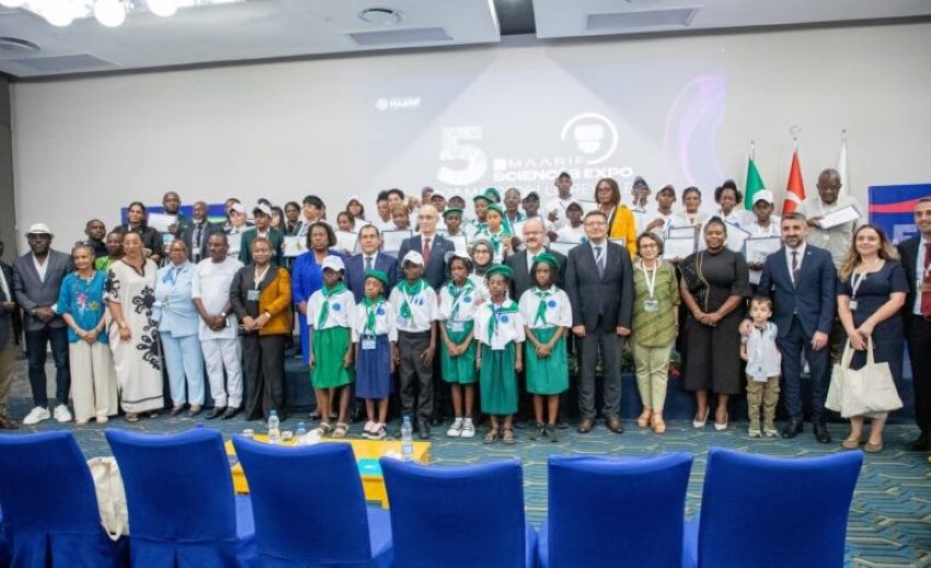 Intelligence artificielle : à Libreville, l’UNESCO alerte sur l’avenir de l’école face à la révolution numérique