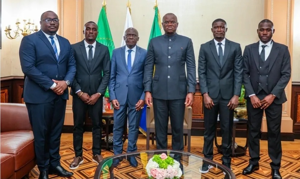 Mondial 2026 : le Gabon entre dans l’histoire grâce à ses trois arbitres sélectionnés par la FIFA