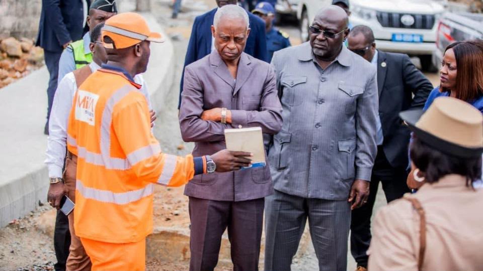 Libreville : Eugène M’ba sur le terrain pour accélérer le suivi des grands chantiers municipaux Libreville : Eugène M’ba sur le terrain pour accélérer le suivi des grands chantiers municipaux