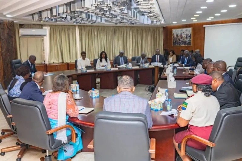 Recensement des Gabonais économiquement faibles : le gouvernement relance l’opération pour mieux cibler les aides sociales Recensement des Gabonais économiquement faibles : le gouvernement relance l’opération pour mieux cibler les aides sociales