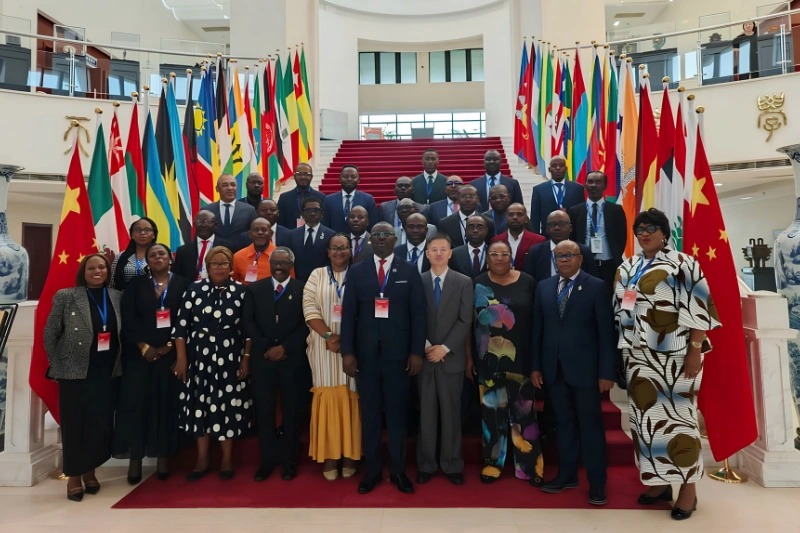 Coopération politique : des cadres de partis gabonais en formation stratégique à Pékin Coopération politique : des cadres de partis gabonais en formation stratégique à Pékin