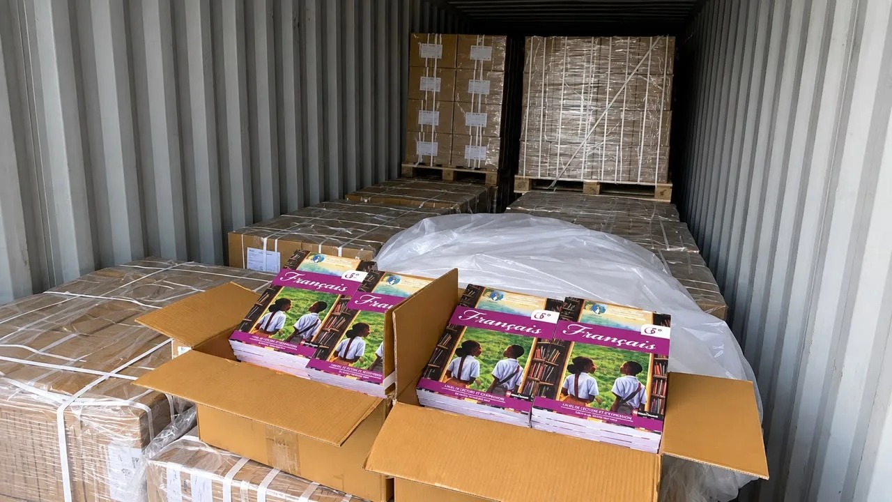42 792 nouveaux manuels « Made in Gabon » pour transformer l&rsquo;apprentissage dès la rentrée 2026-2027