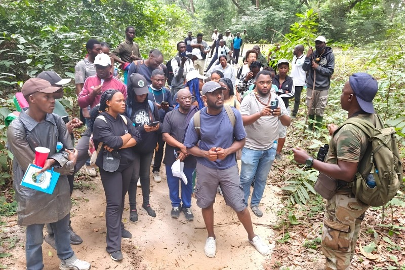 Campus Mbongui : au cœur du parc de Pongara, les futurs chercheurs africains apprennent la conservation sur le terrain