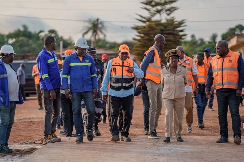 Fête de la Libération : le gouvernement accélère les travaux routiers dans l’Ogooué-Ivindo