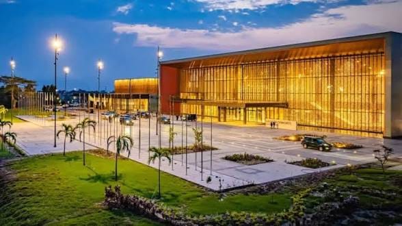 Gabon : accueillir un sommet de l’UA, le grand test de la Ve République