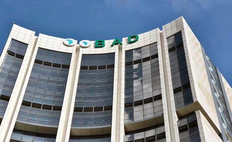 GABON — RECETTES PUBLIQUES : LA BAD MET EN LUMIÈRE LES FRAGILITÉS DU MODÈLE FISCAL
