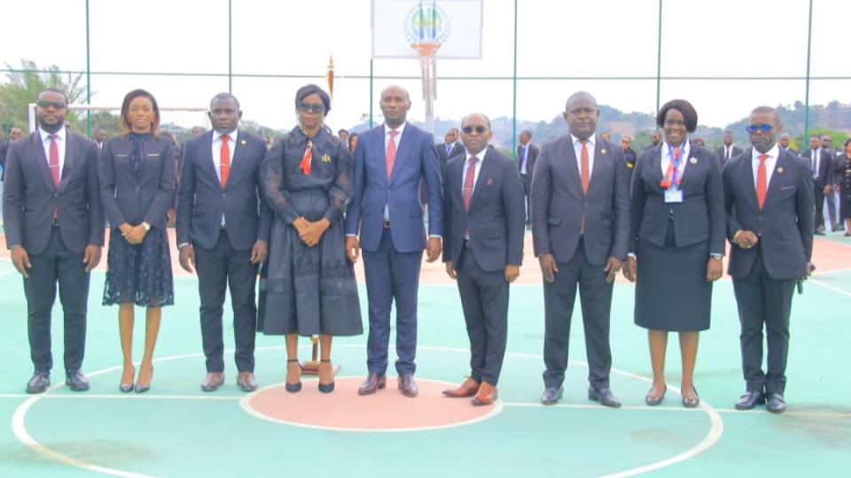 ENA 38 : Anges Gar Wamba prend les commandes d’une promotion de 450 élèves administrateurs ENA 38 : Anges Gar Wamba prend les commandes d’une promotion de 450 élèves administrateurs